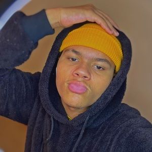 Meet your Posher, Malcolm